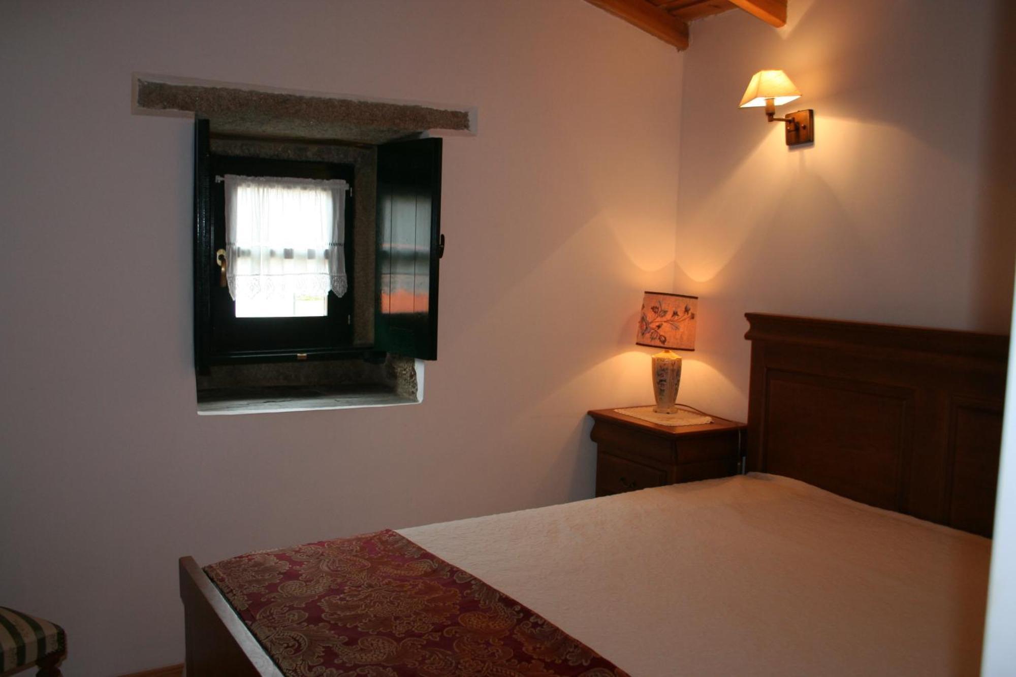 Quinta De La Barandica Guest House Миранда до Дуро Екстериор снимка