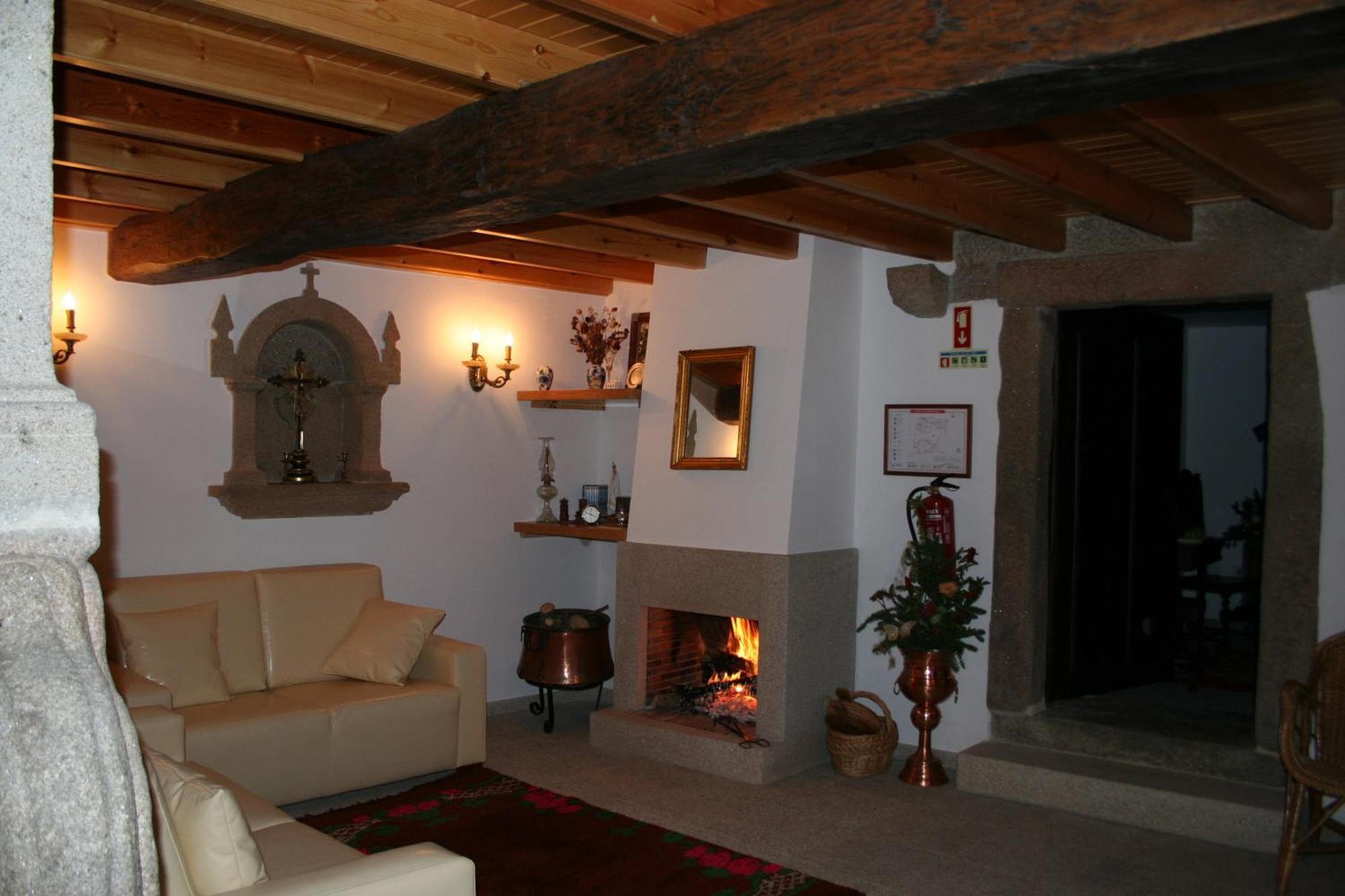 Quinta De La Barandica Guest House Миранда до Дуро Екстериор снимка